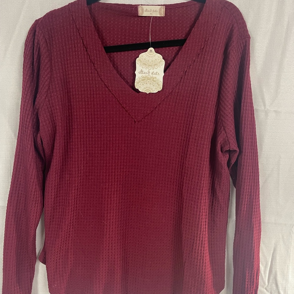 NWT Altar’d State long sleeve v neck top maroon size XL